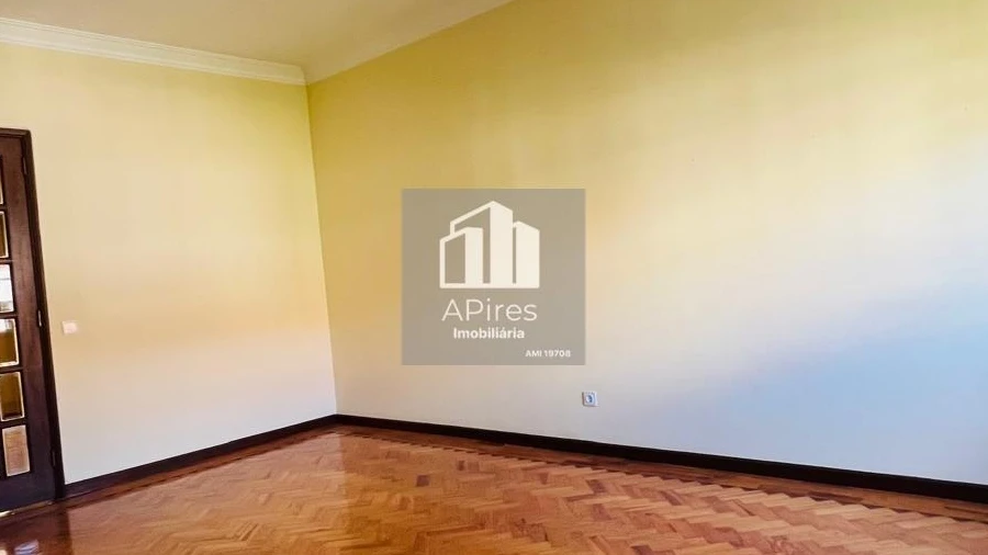 Apartamento T3 para Venda em Costa da Caparica