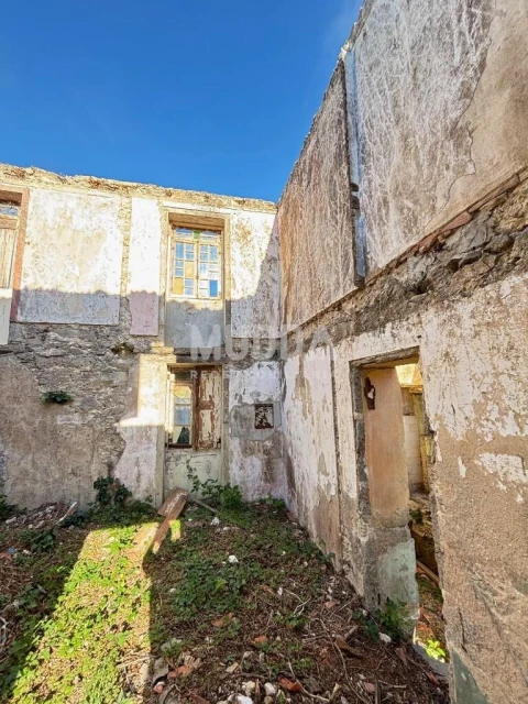 Moradia T4 para Venda em O. Azeméis, Riba-Ul, Ul, Macinhata Seixa, Madail