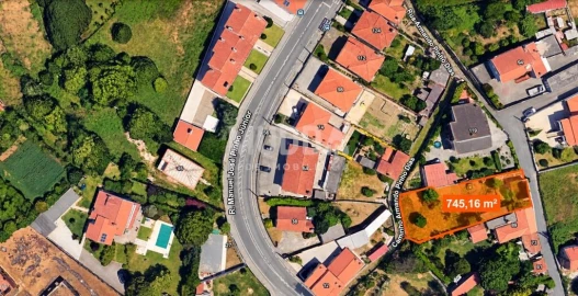 Moradia T4 para Venda em O. Azeméis, Riba-Ul, Ul, Macinhata Seixa, Madail
