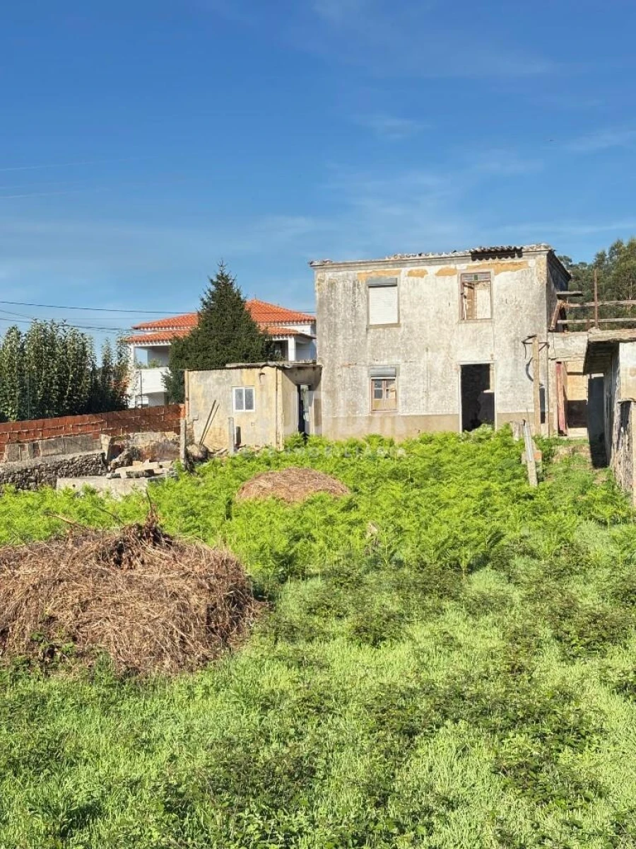 Moradia T4 para Venda em O. Azeméis, Riba-Ul, Ul, Macinhata Seixa, Madail Foto 4