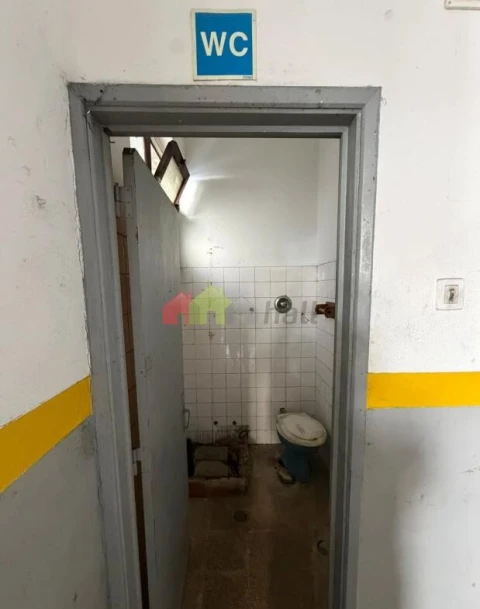 Loja para Venda em Algés, Linda-A-Velha e Cruz Quebrada-Dafundo