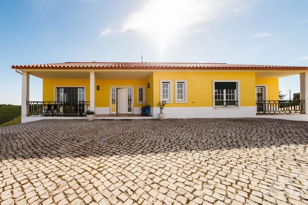 Moradia T3 para Venda em Carvalhal Foto 5