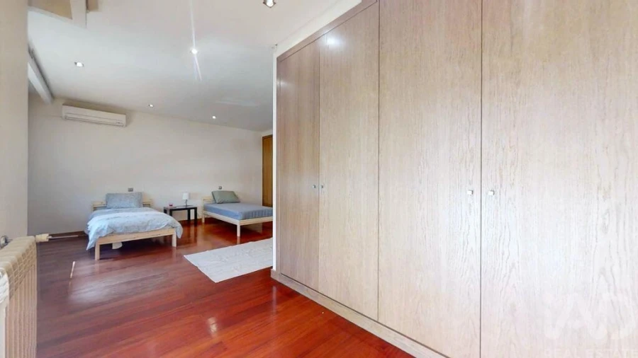 Moradia T4 para Venda em Arcozelo Foto 20