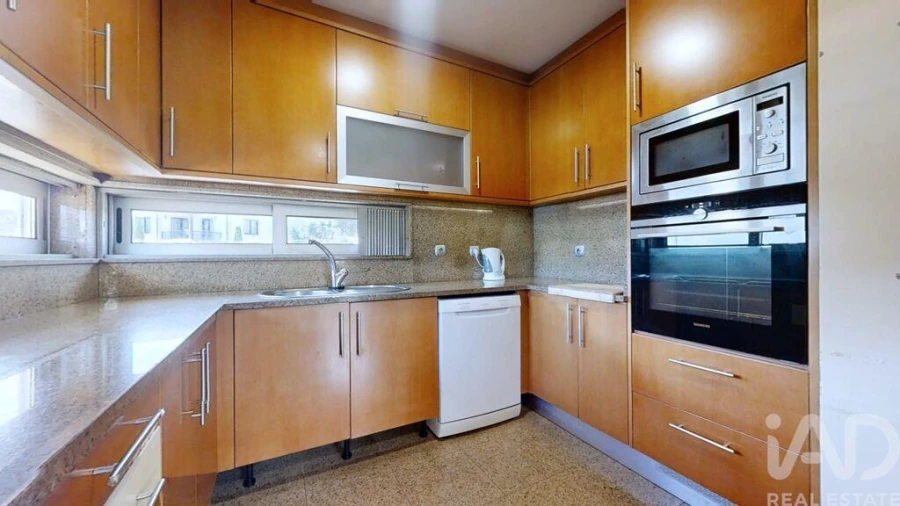 Moradia T4 para Venda em Arcozelo Foto 14