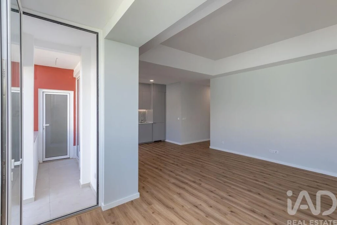 Apartamento T2 para Venda em Ajuda Foto 12