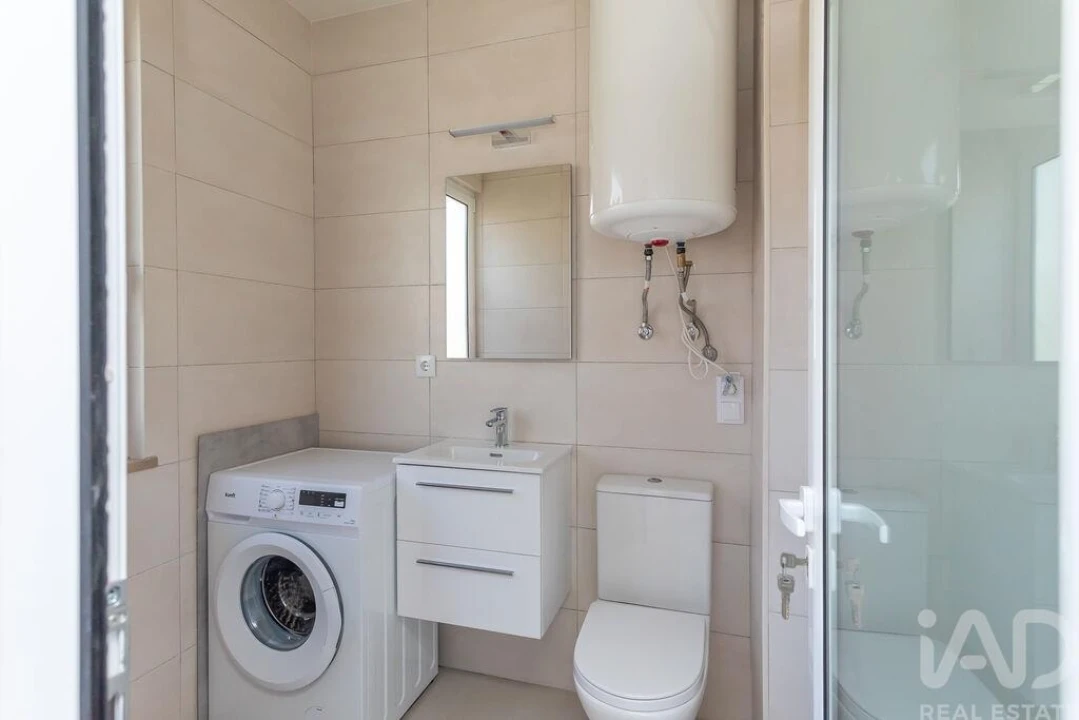 Apartamento T2 para Venda em Ajuda Foto 11