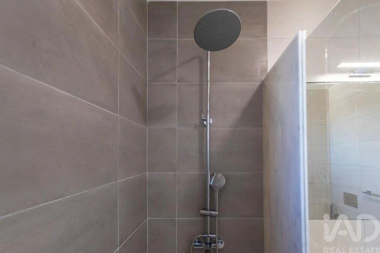 Apartamento T2 para Venda em Ajuda Foto 19