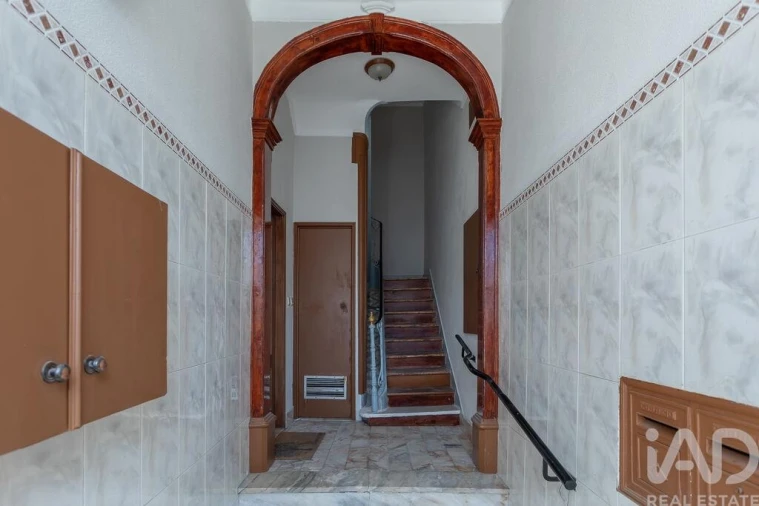 Apartamento T2 para Venda em Ajuda Foto 28