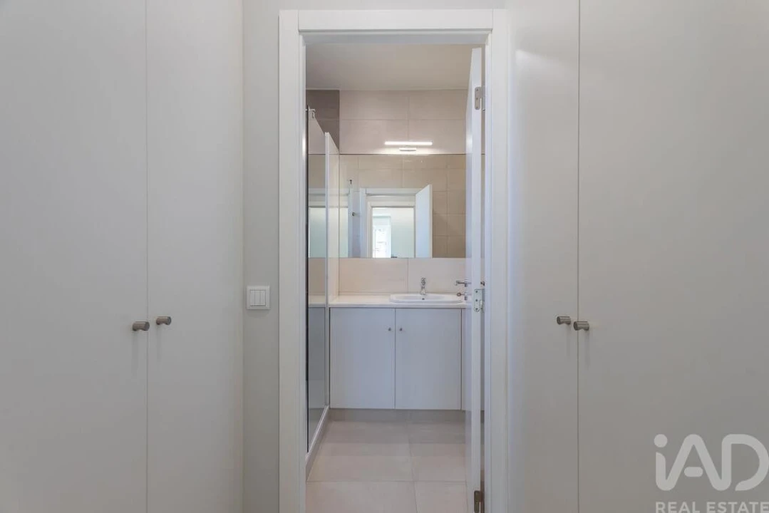 Apartamento T2 para Venda em Ajuda Foto 16