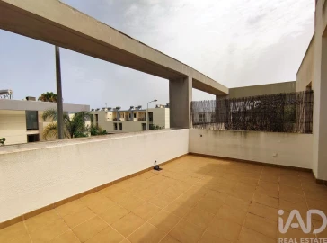 Moradia T3 para Arrendamento em Ferreiras