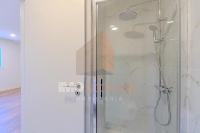 Apartamento T2 para Venda em Romeira e Várzea