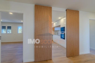 Apartamento T2 para Venda em Romeira e Várzea