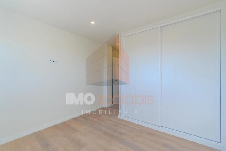 Apartamento T2 para Venda em Romeira e Várzea Foto 39