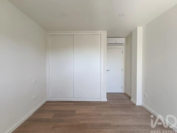 Apartamento T2 para Venda em Romeira e Várzea