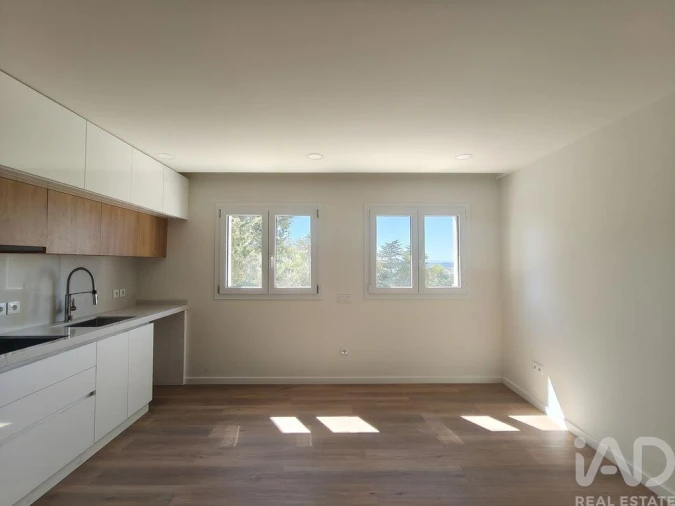 Apartamento T2 para Venda em Romeira e Várzea Foto 9