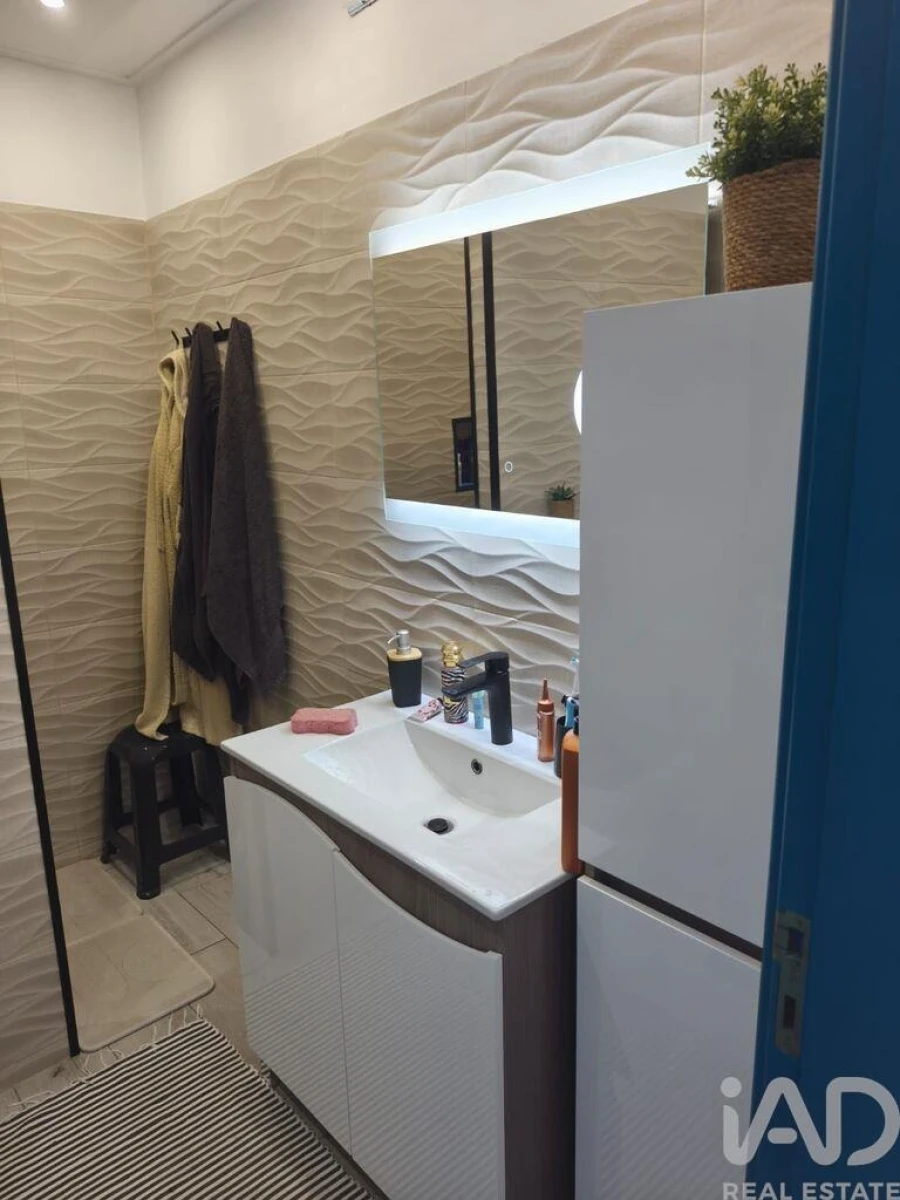 Apartamento T1 para Venda em Bombarral e Vale Covo Foto 13