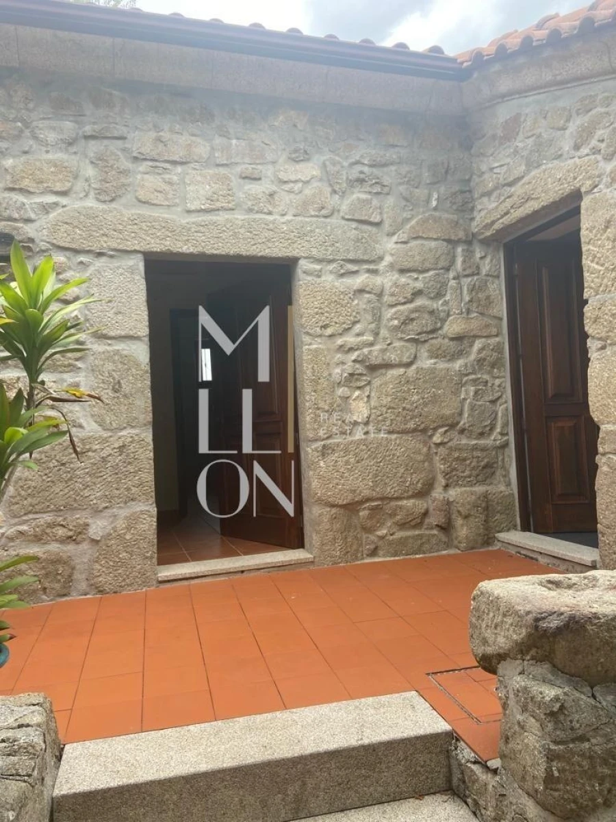 Moradia T2 para Venda em Briteiros Santo Estêvão e Donim Foto 17