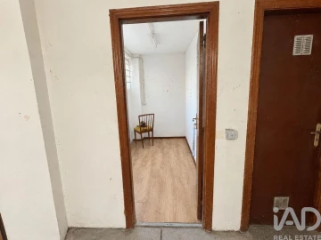 Loja para Venda em Subportela, Deocriste e Portela Susã