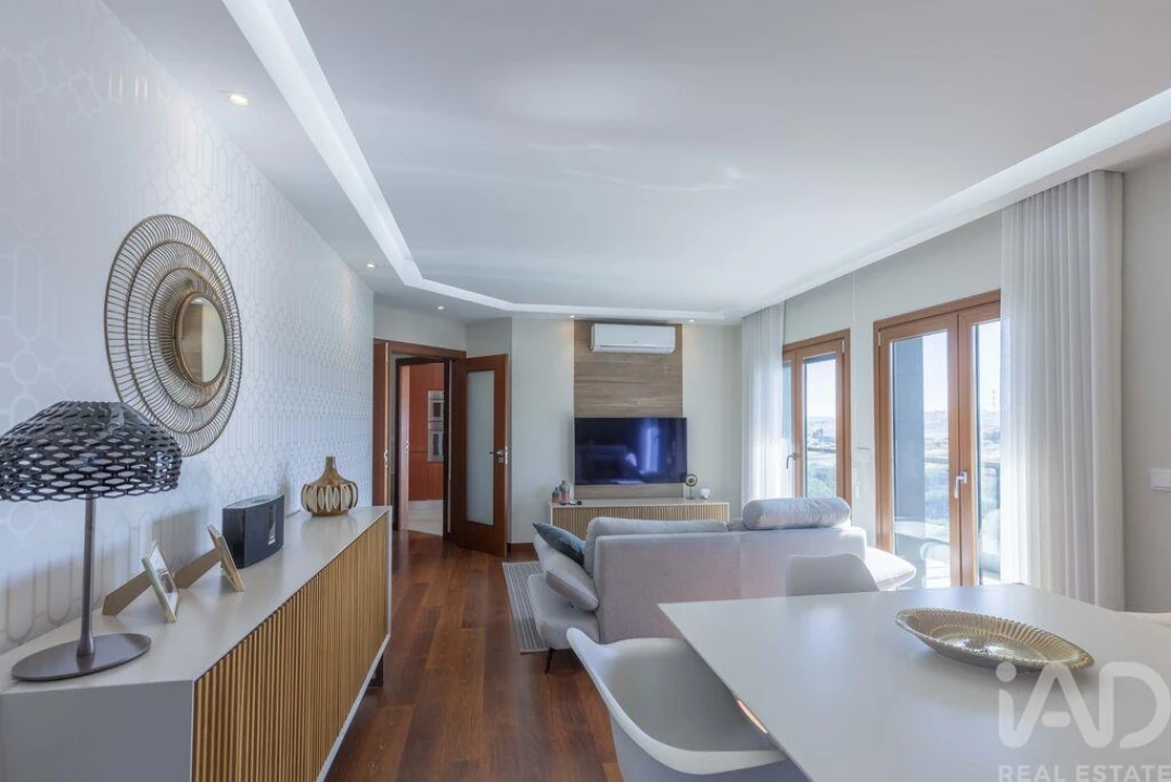Apartamento T2 para Arrendamento em Pontinha e Famões Foto 5
