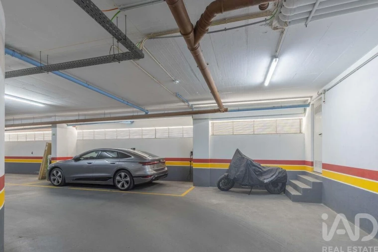 Apartamento T2 para Arrendamento em Pontinha e Famões Foto 14
