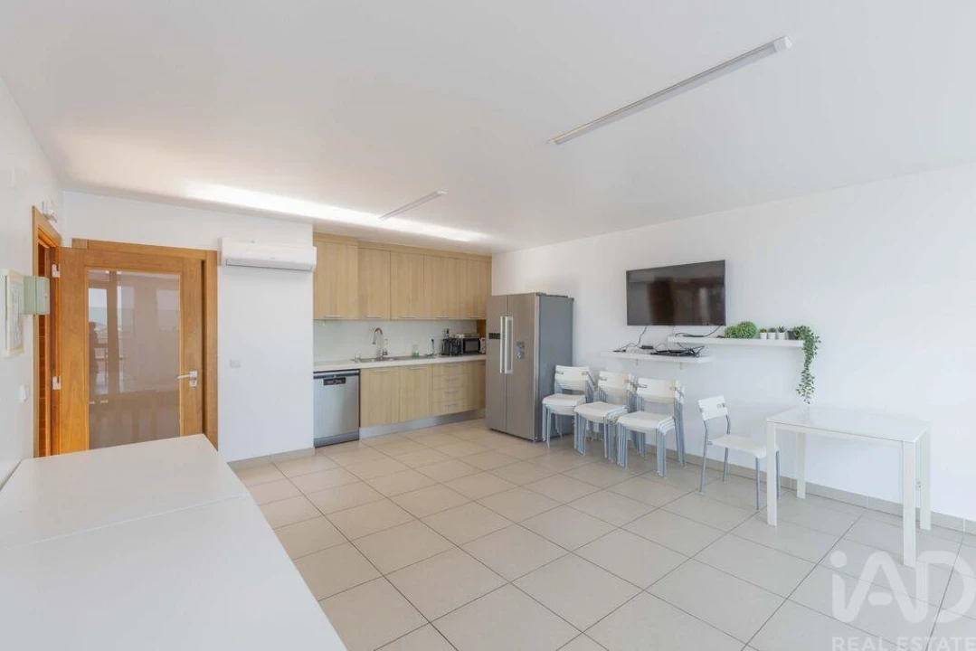 Apartamento T2 para Arrendamento em Pontinha e Famões Foto 19
