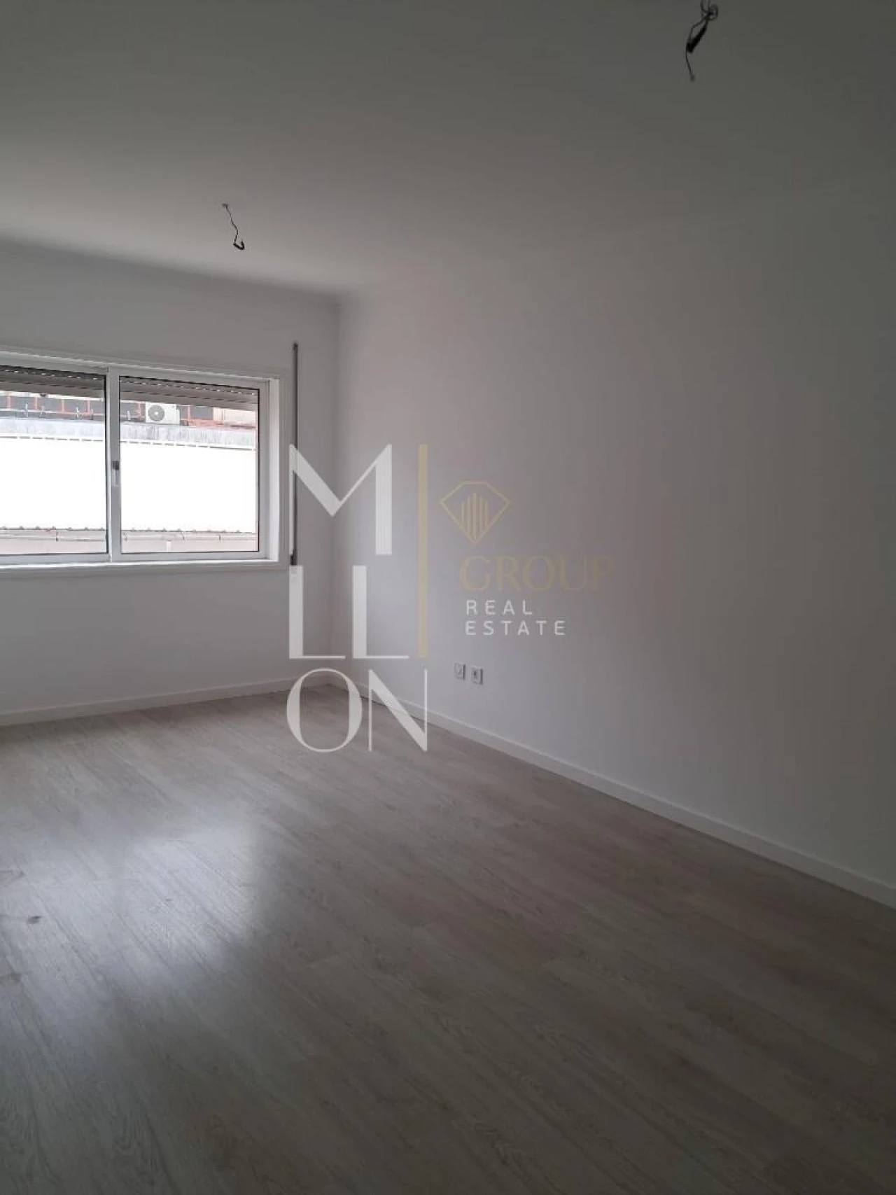 Apartamento T1 para Venda em Oliveira do Douro Foto 11