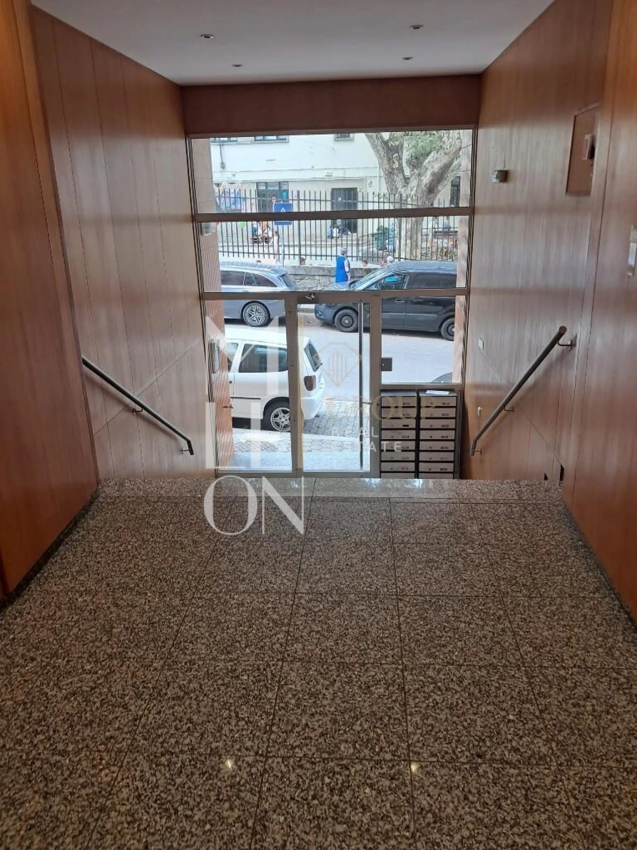 Apartamento T1 para Venda em Oliveira do Douro Foto 17
