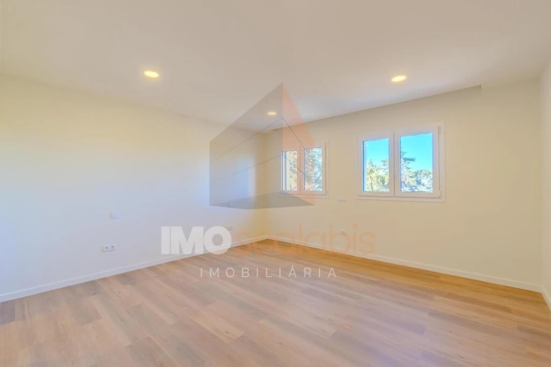 Apartamento T3 para Venda em Romeira e Várzea Foto 40