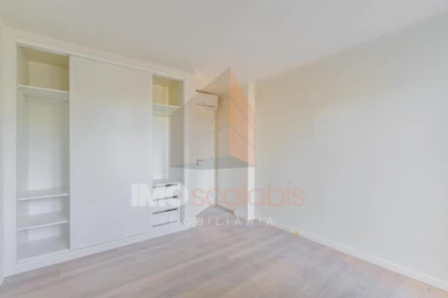 Apartamento T3 para Venda em Romeira e Várzea