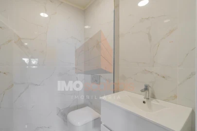 Apartamento T3 para Venda em Romeira e Várzea