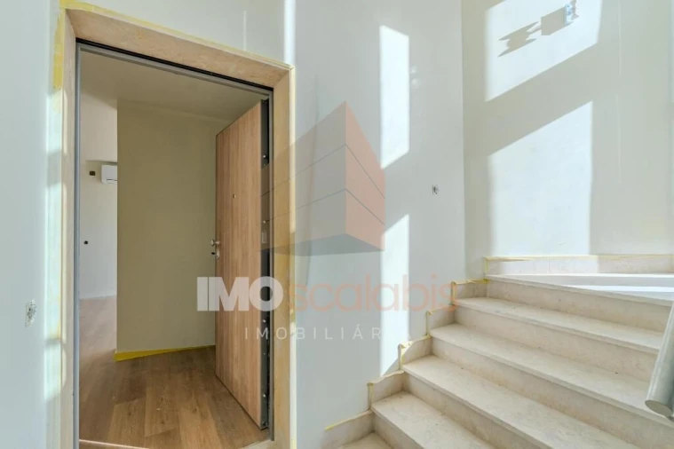 Apartamento T3 para Venda em Romeira e Várzea Foto 2