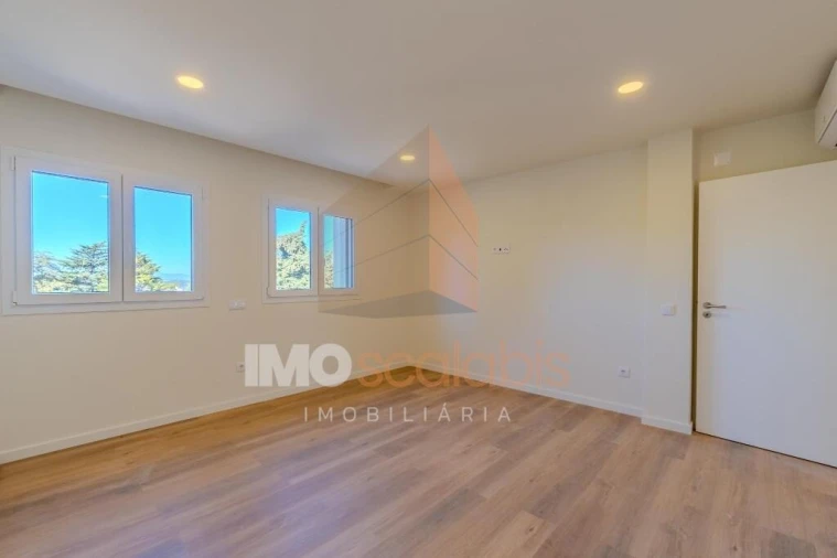 Apartamento T3 para Venda em Romeira e Várzea Foto 41