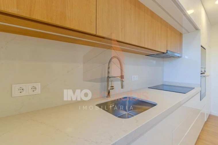 Apartamento T3 para Venda em Romeira e Várzea Foto 32