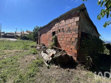 Moradia para Venda em Nogueira do Cravo