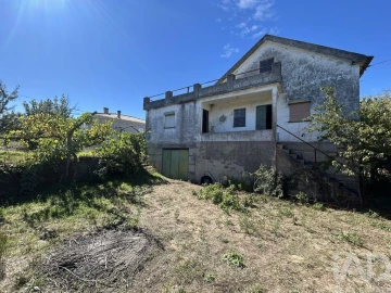 Moradia para Venda em Nogueira do Cravo