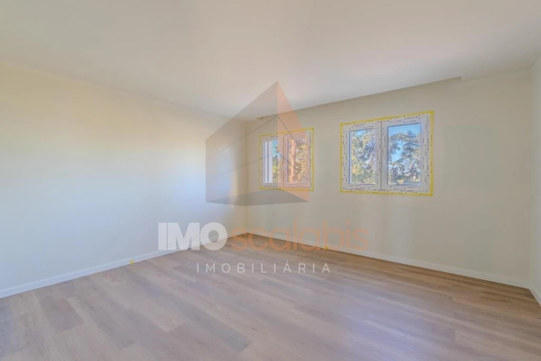 Apartamento T5 para Venda em Romeira e Várzea Foto 6