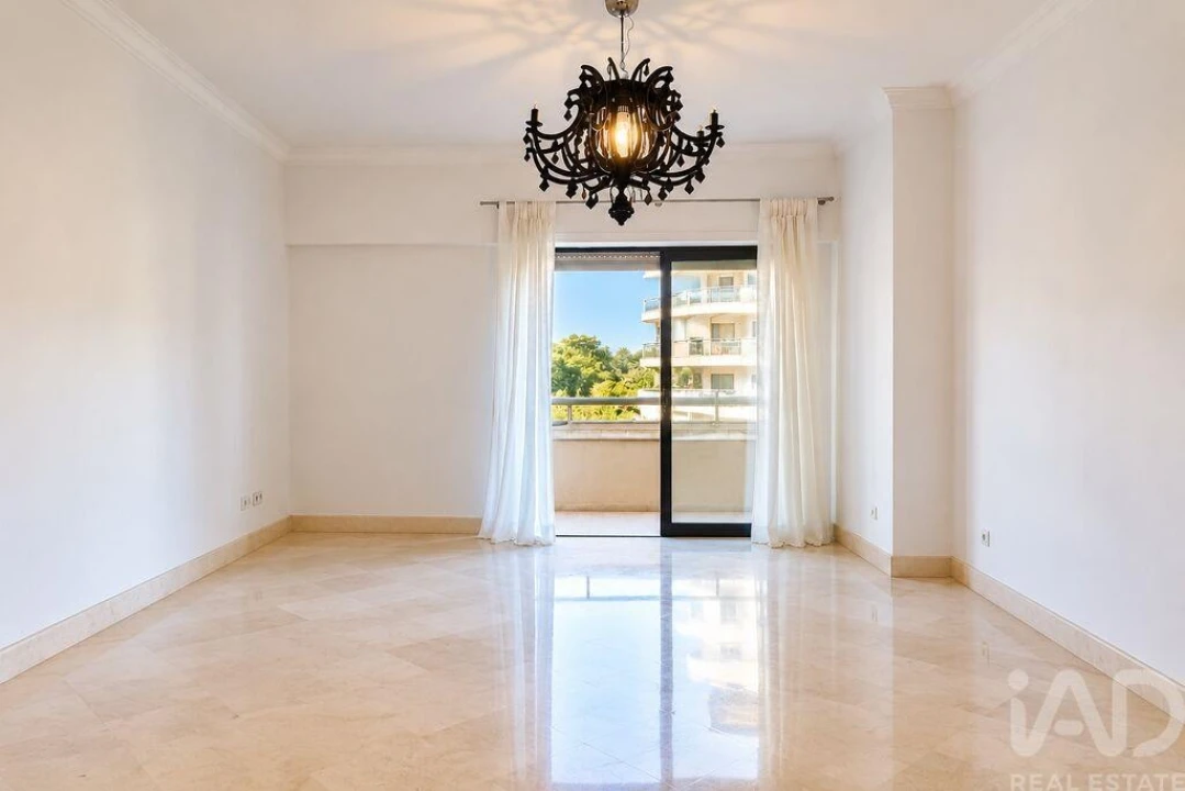 Apartamento T1 para Venda em Cascais e Estoril Foto 4