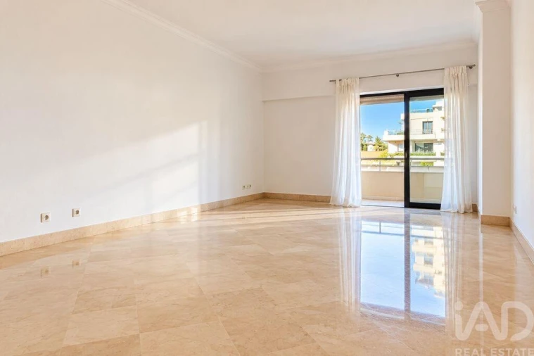 Apartamento T1 para Venda em Cascais e Estoril Foto 6