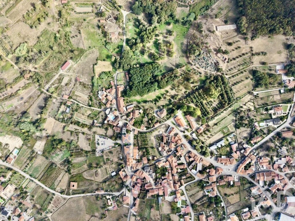 Moradia T4 para Venda em São Joaninho Foto 28