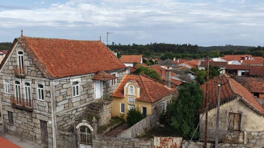 Moradia T4 para Venda em São Joaninho