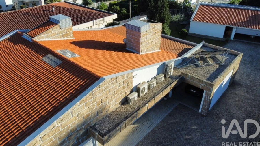 Moradia T4 para Venda em Cristelos, Boim e Ordem Foto 9