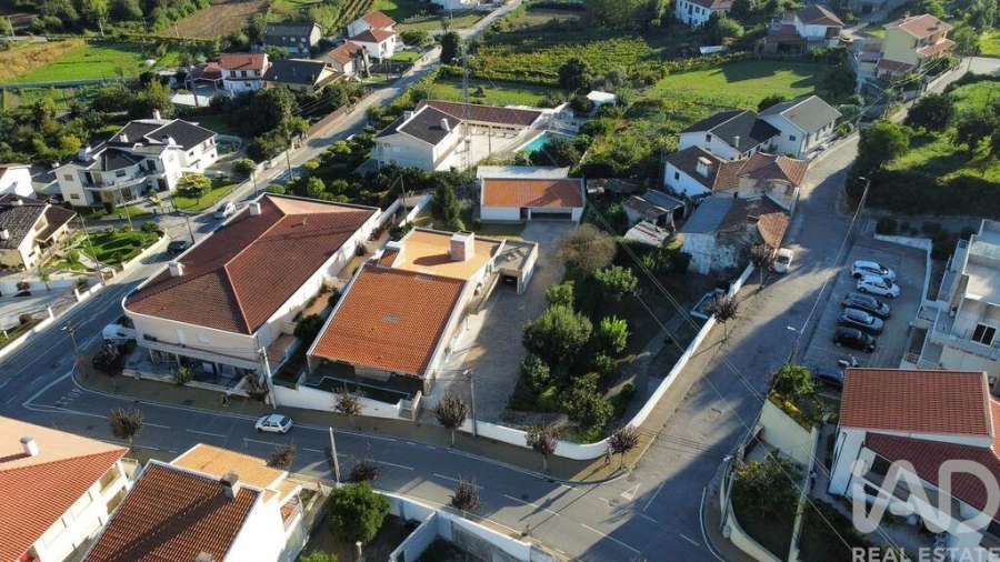 Moradia T4 para Venda em Cristelos, Boim e Ordem Foto 38