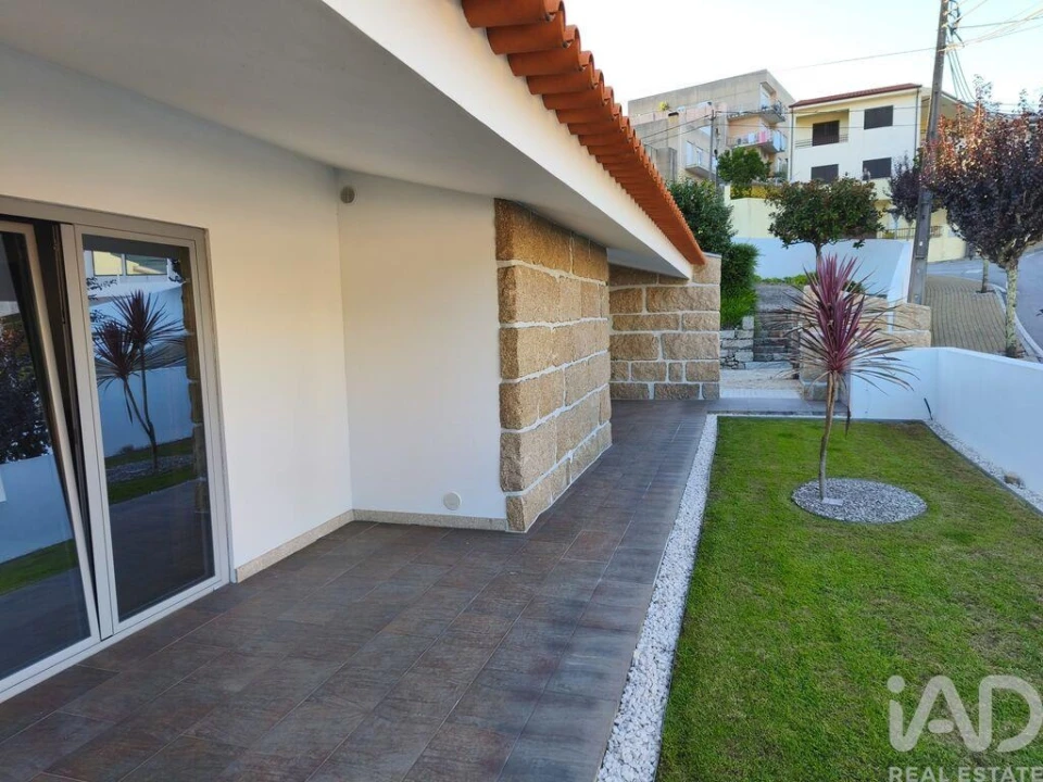 Moradia T4 para Venda em Cristelos, Boim e Ordem Foto 2