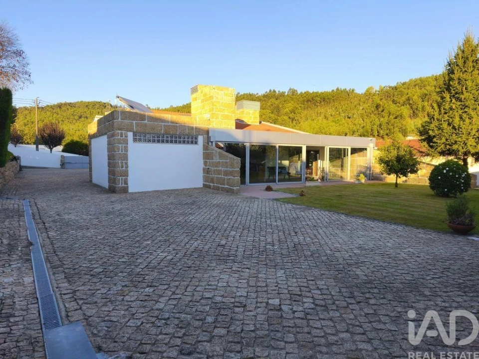 Moradia T4 para Venda em Cristelos, Boim e Ordem Foto 4