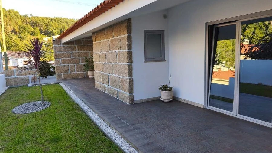 Moradia T4 para Venda em Cristelos, Boim e Ordem