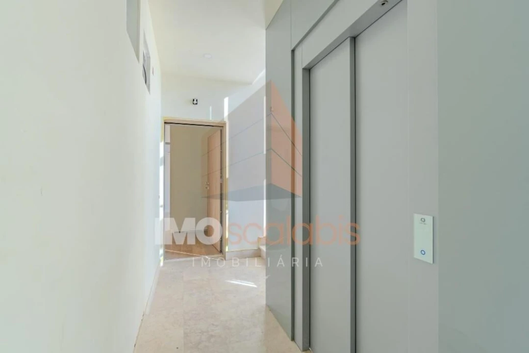Apartamento T2 para Venda em Romeira e Várzea Foto 1