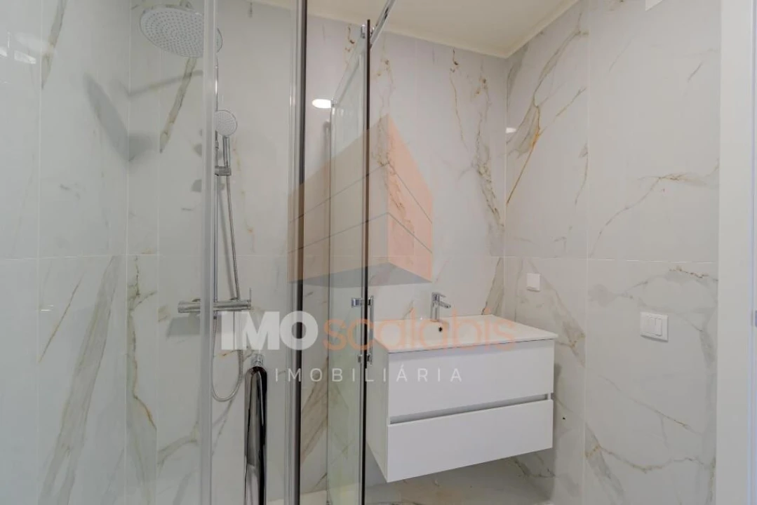 Apartamento T2 para Venda em Romeira e Várzea Foto 34