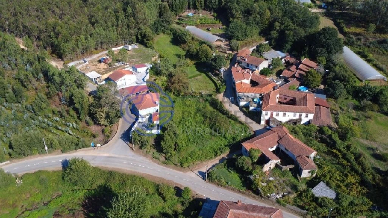 Terreno para Venda em Fânzeres e São Pedro da Cova Foto 18