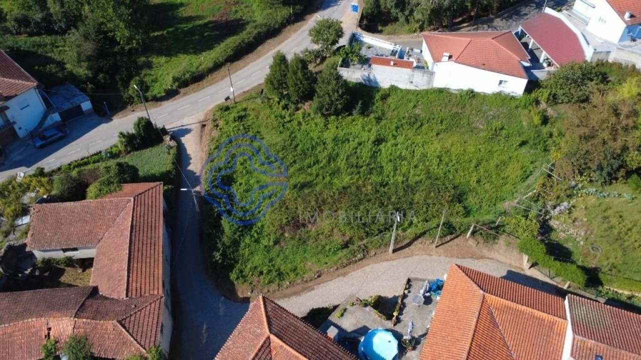 Terreno para Venda em Fânzeres e São Pedro da Cova Foto 10