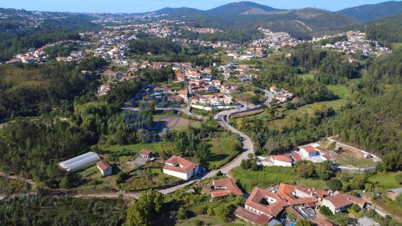 Terreno para Venda em Fânzeres e São Pedro da Cova Foto 16
